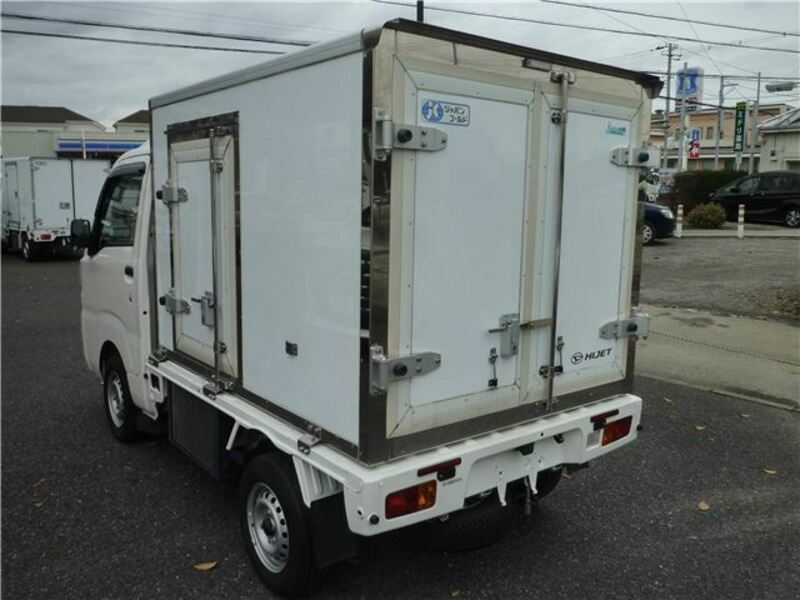 HIJET TRUCK-1