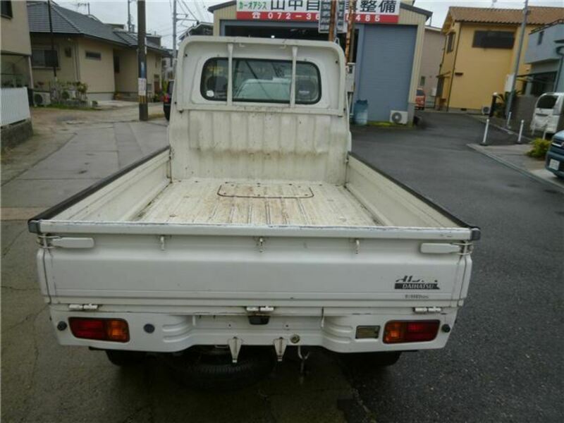 HIJET TRUCK-1