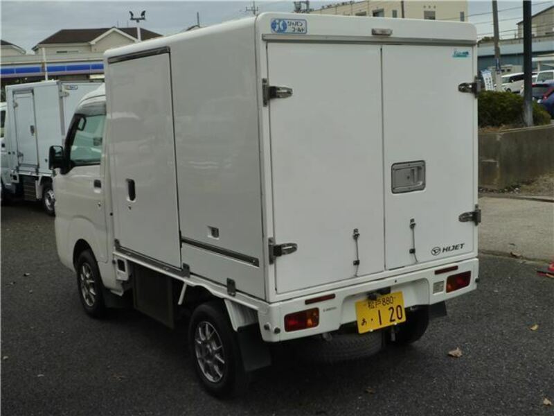 HIJET TRUCK-1