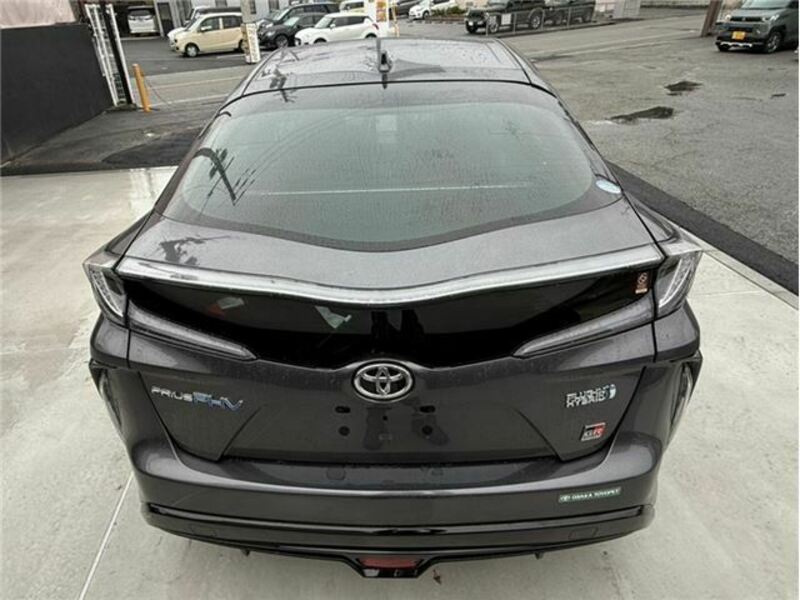 PRIUS PHV-13