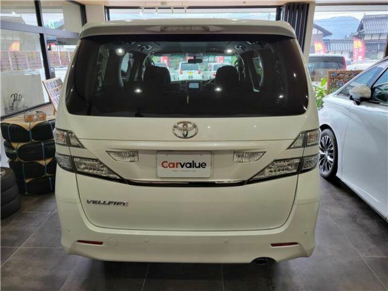 VELLFIRE-15