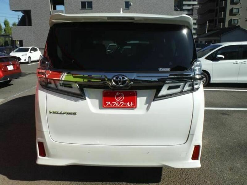 VELLFIRE-9