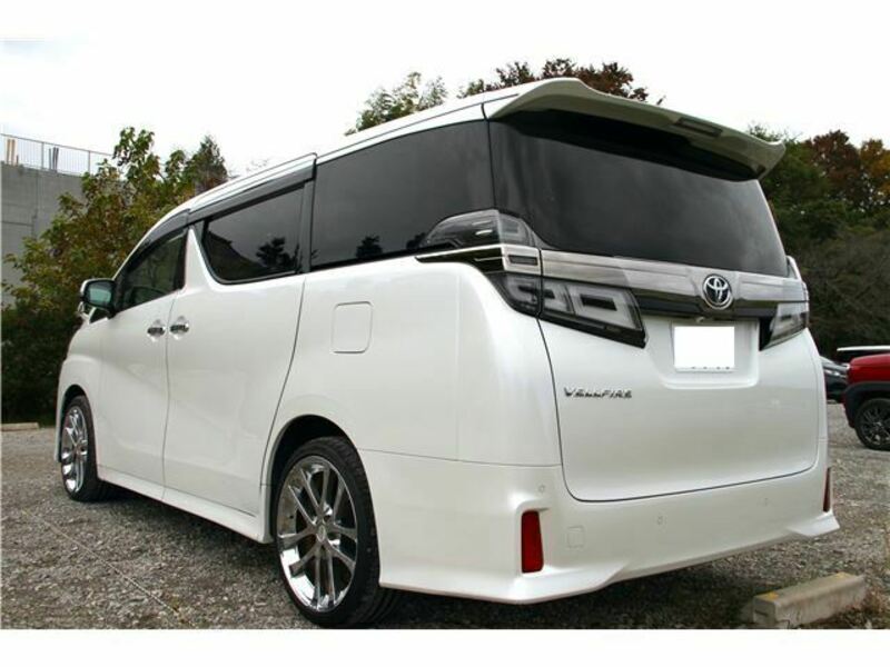 VELLFIRE-5