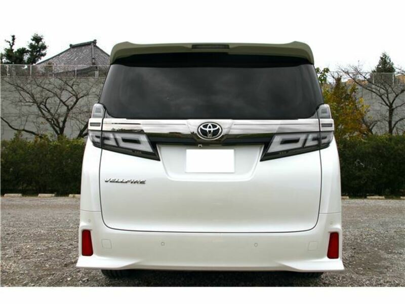 VELLFIRE-6