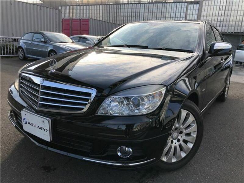 MERCEDES-BENZ　C-CLASS