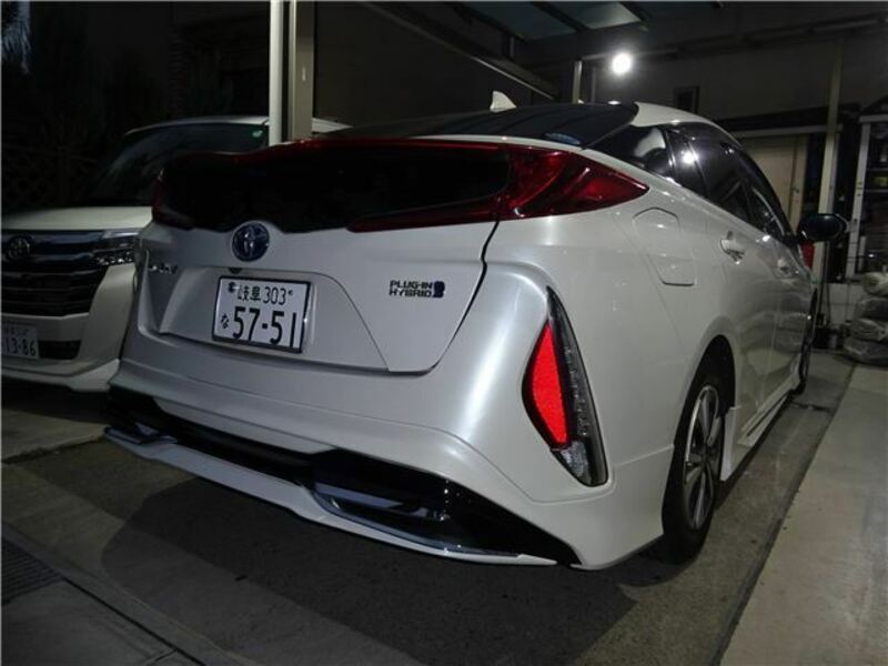 PRIUS PHV-1