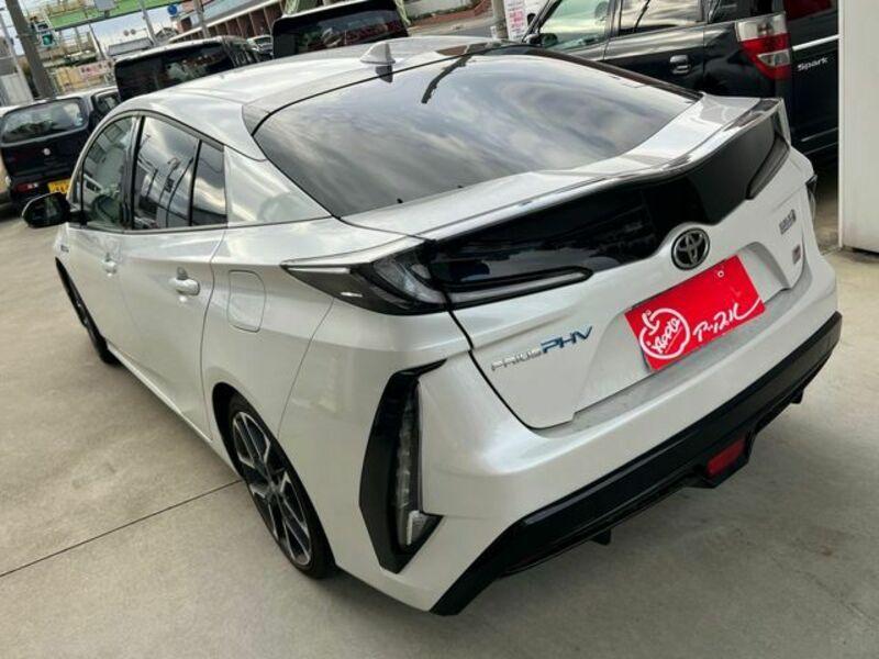 PRIUS PHV-10