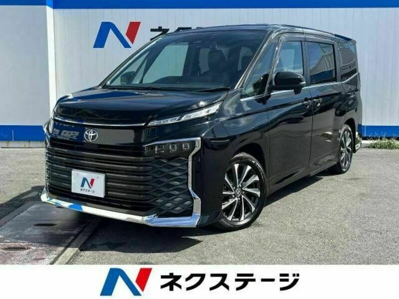 TOYOTA　VOXY