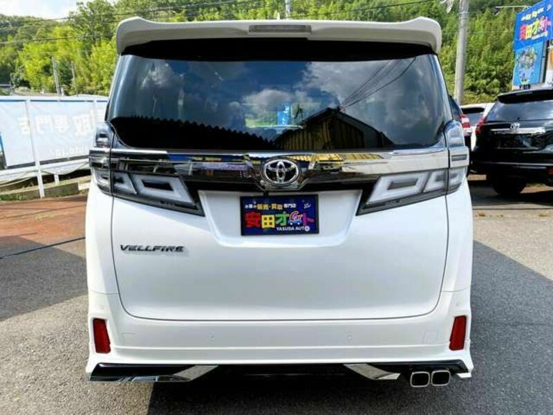 VELLFIRE-8