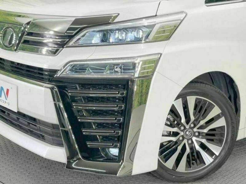 VELLFIRE-12