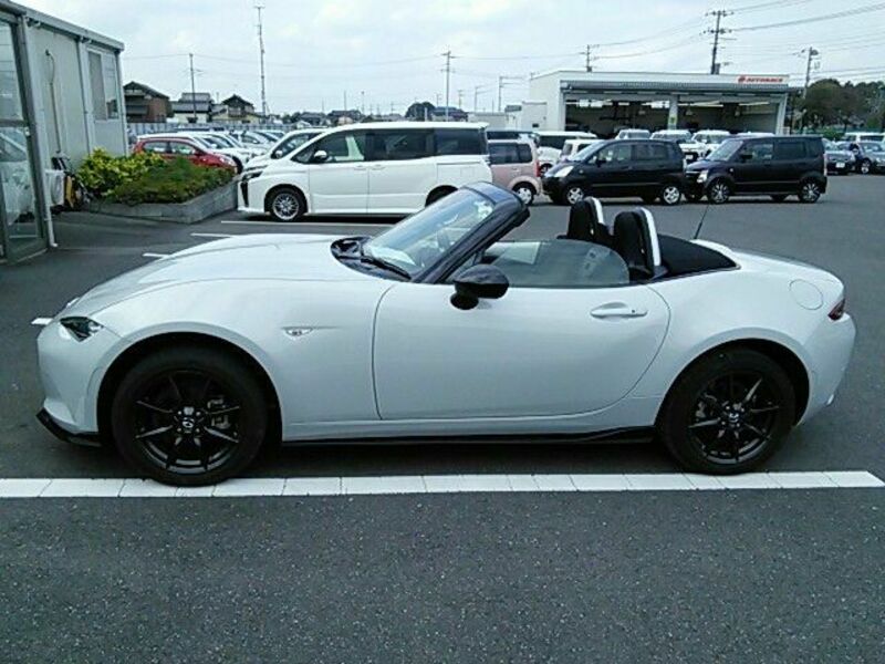 ROADSTER-5