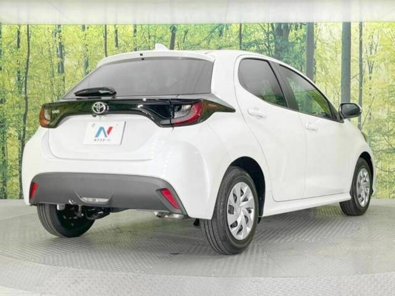 YARIS-17