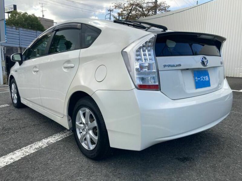 PRIUS-2