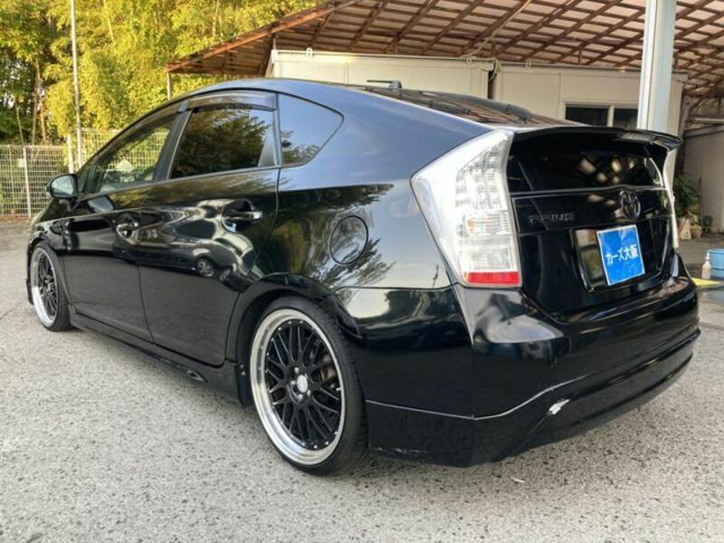 PRIUS-2