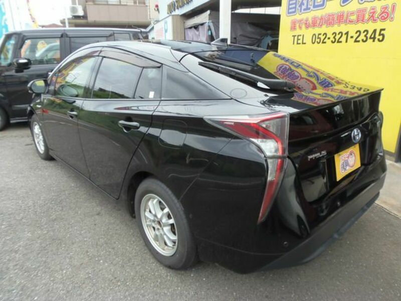 PRIUS-18