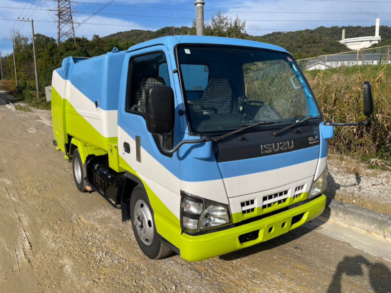 ISUZU　ELF