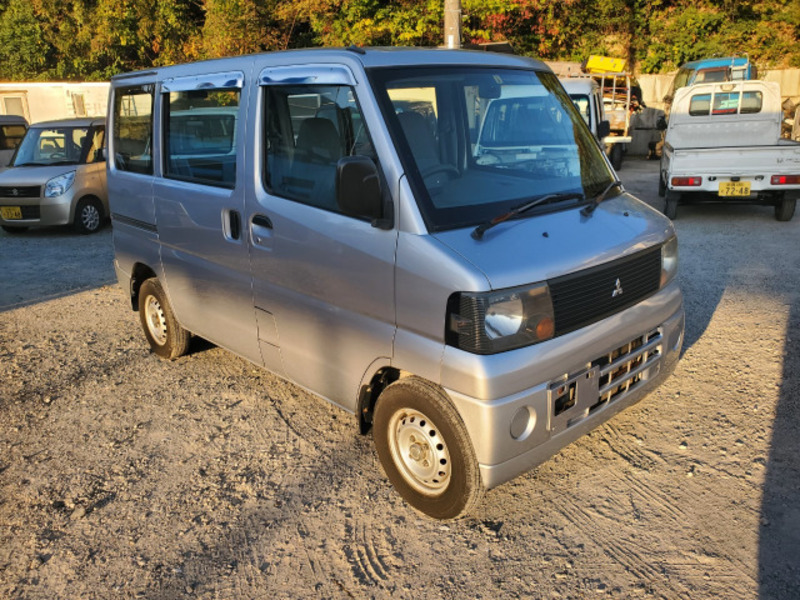 MITSUBISHI　MINICAB VAN