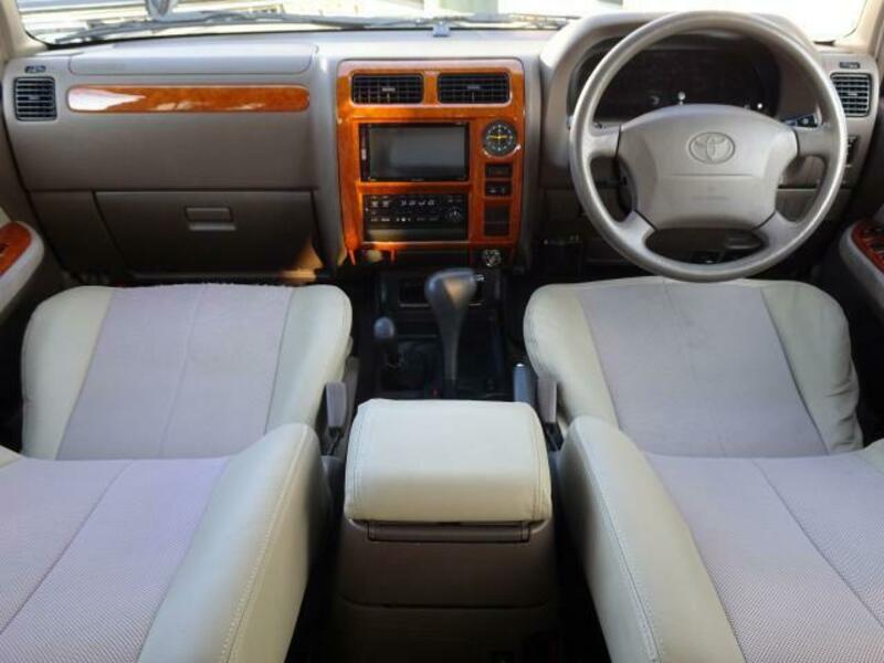 LAND CRUISER PRADO-2