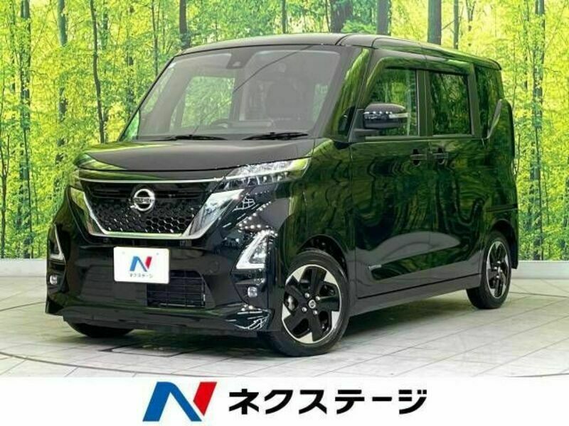 NISSAN　ROOX