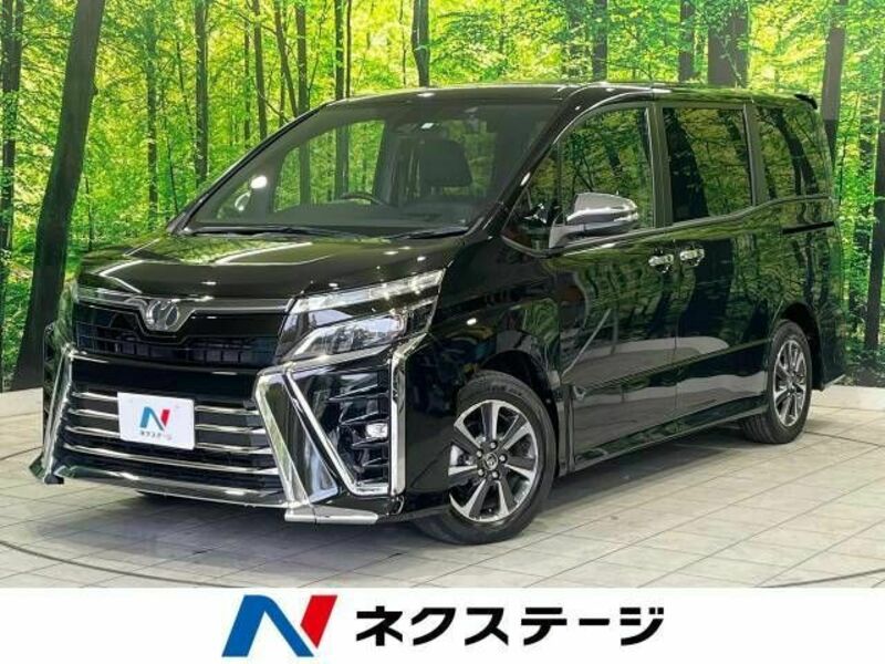 TOYOTA　VOXY