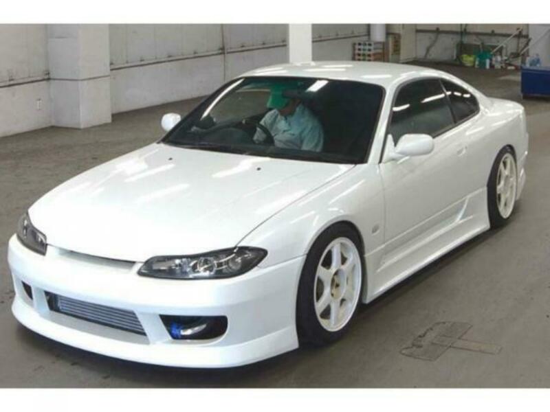 NISSAN　SILVIA