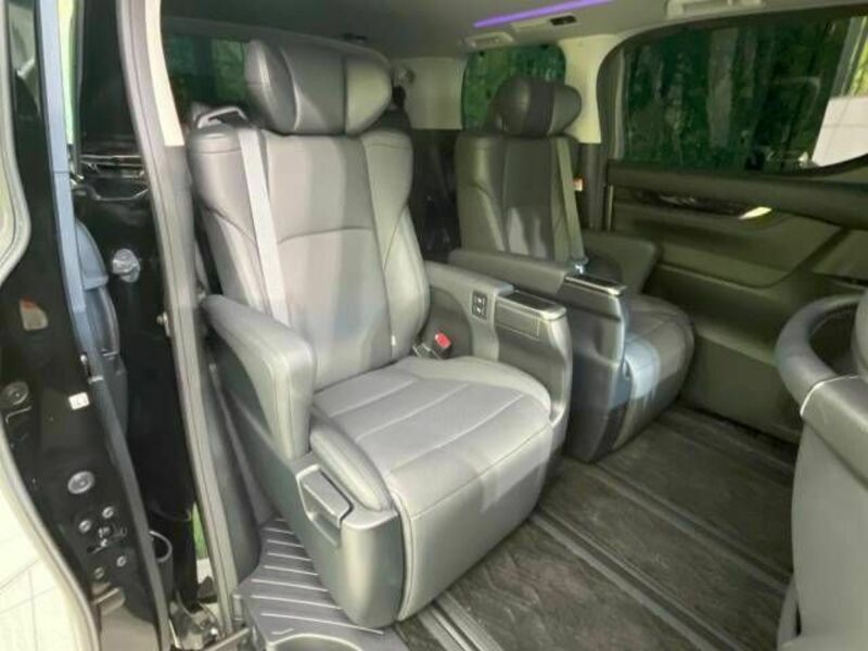 ALPHARD-7