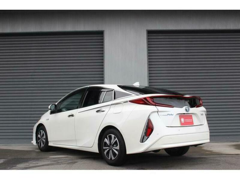 PRIUS PHV-3