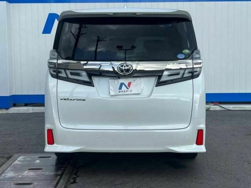 VELLFIRE-15