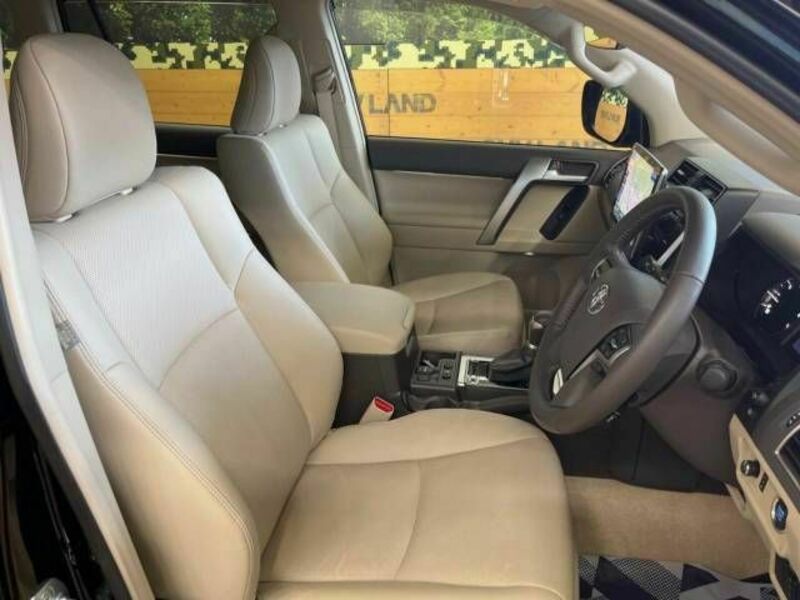 LAND CRUISER PRADO-8