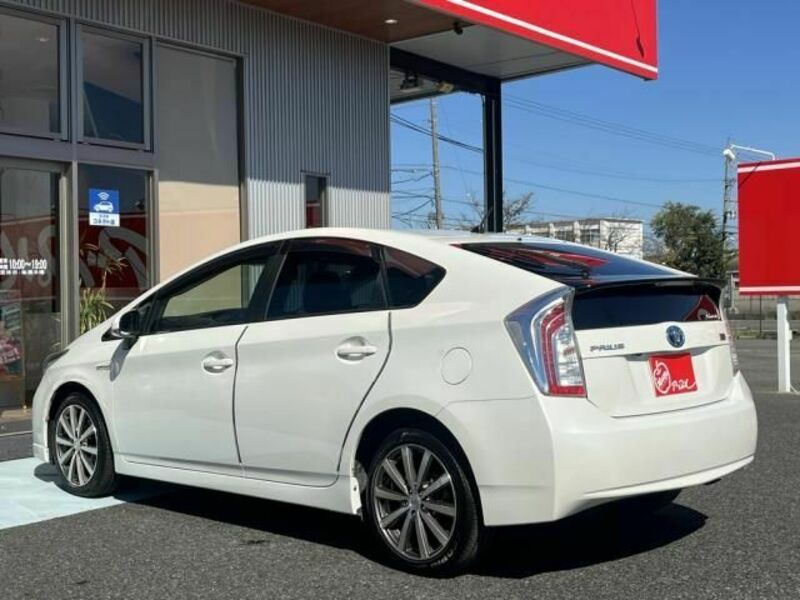 PRIUS-7