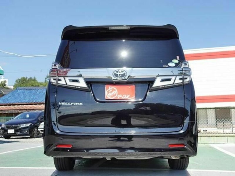 VELLFIRE-4