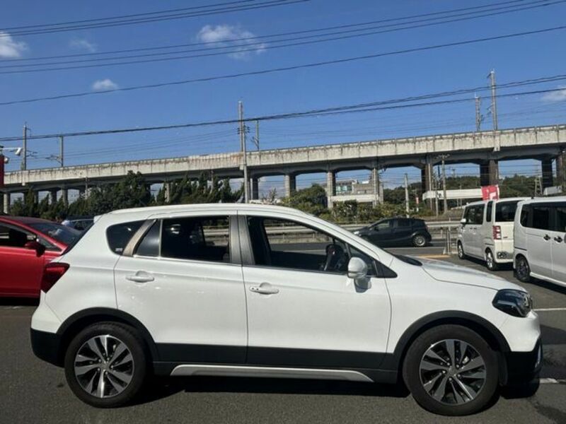 SX4 S-CROSS-6