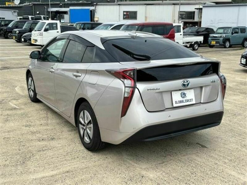 PRIUS-9