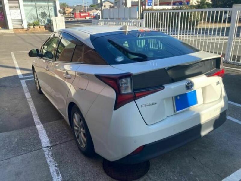 PRIUS-5