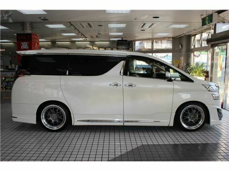 VELLFIRE-4