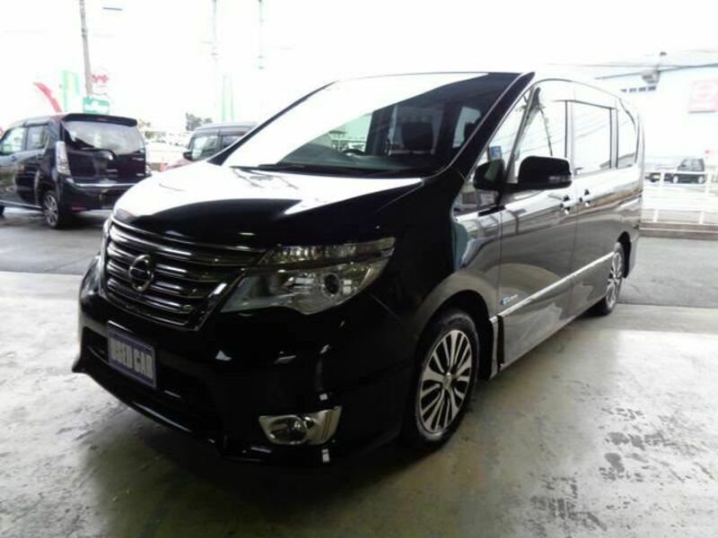 NISSAN　SERENA