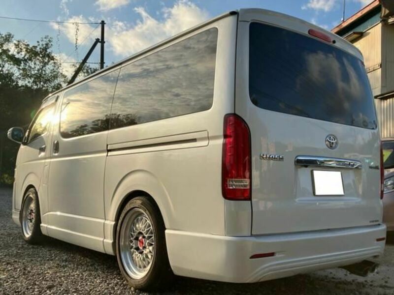 HIACE VAN-4