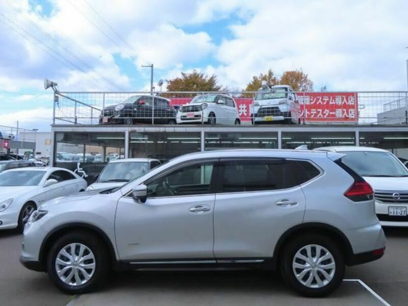 X-TRAIL-5