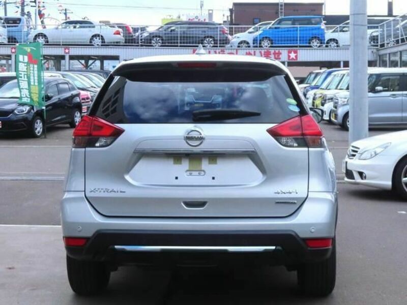 X-TRAIL-7