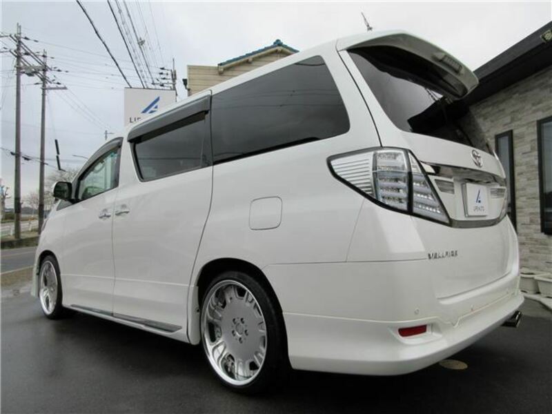 VELLFIRE-2