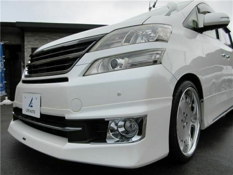 VELLFIRE-8