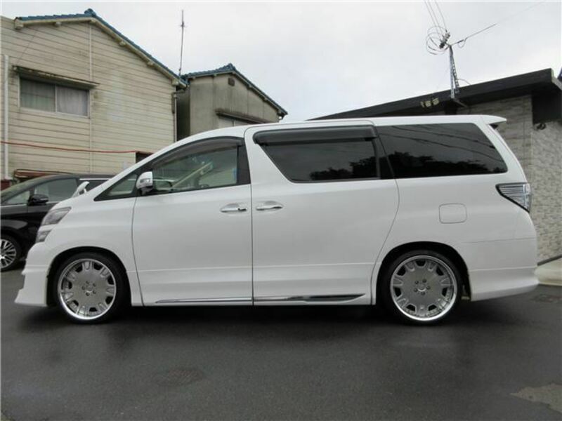 VELLFIRE-15