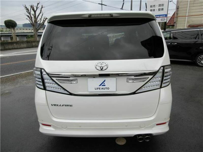 VELLFIRE-20