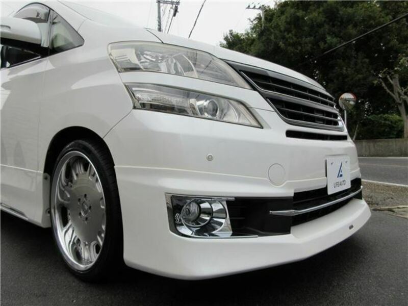 VELLFIRE-42