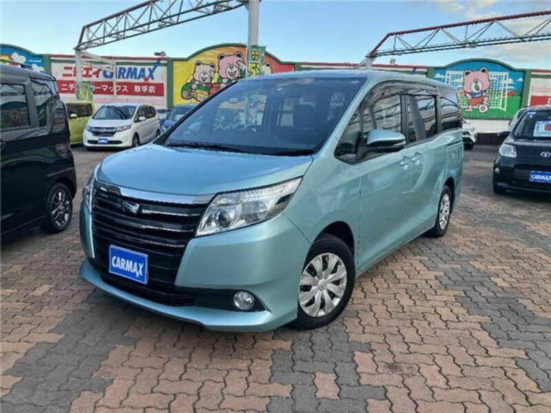 TOYOTA　NOAH