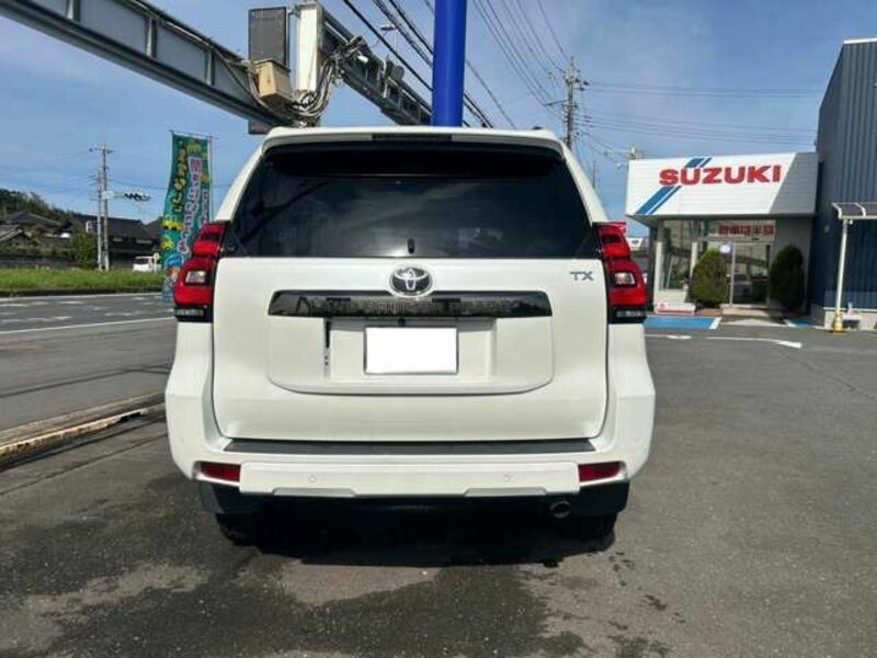 LAND CRUISER PRADO-9