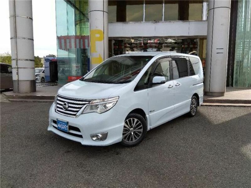 NISSAN　SERENA