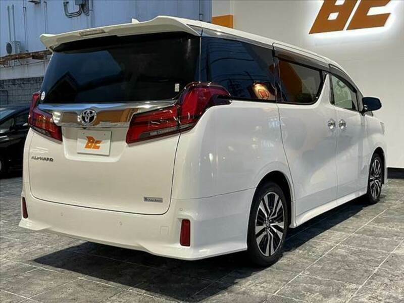 ALPHARD-12