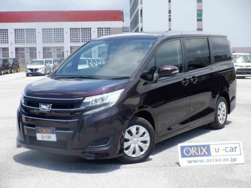 TOYOTA　NOAH