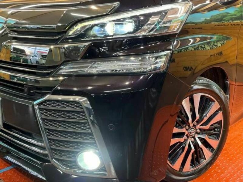 VELLFIRE-13